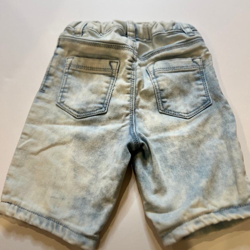 Girls 4t denim shorts lot - Picture 10 of 10